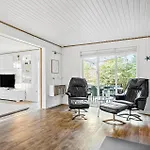 Dom wakacyjny 4 Bedroom Beautiful In Skjern