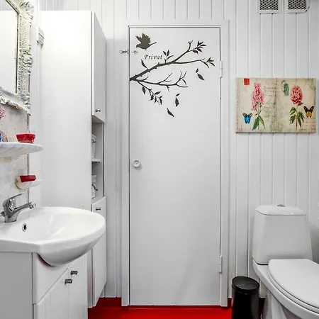 4 Bedroom Beautiful In *