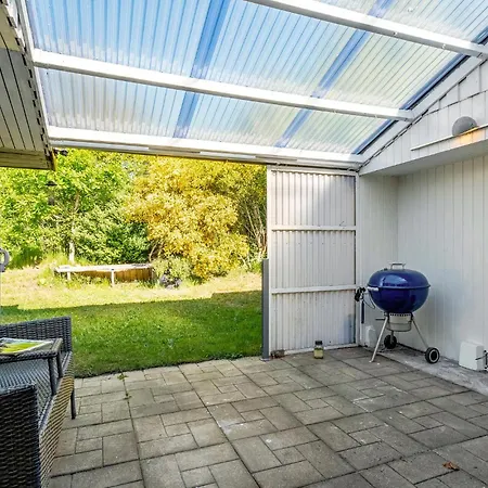 4 Bedroom Beautiful In * Skjern