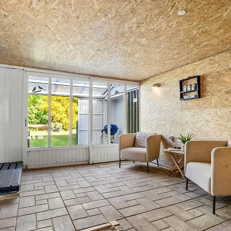 Feriehus 4 Bedroom Beautiful In *