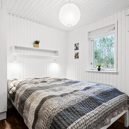 4 Bedroom Beautiful In Feriehus Skjern