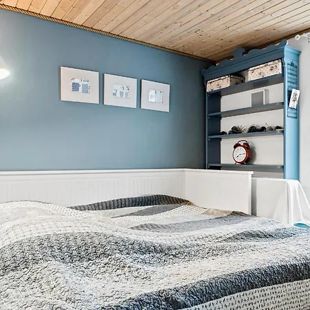 4 Bedroom Beautiful In *