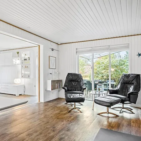 4 Bedroom Gorgeous In *