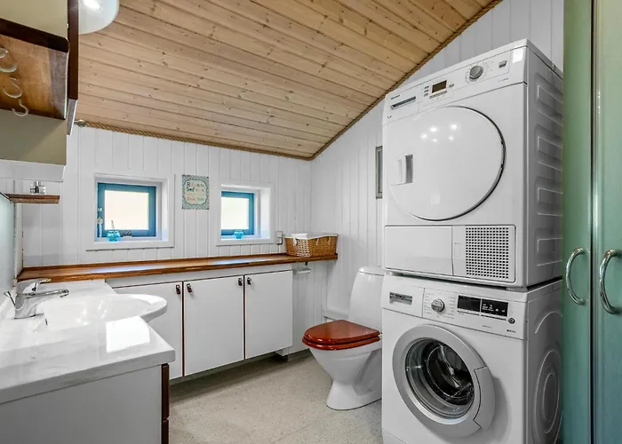 4 Bedroom Beautiful In * Skjern